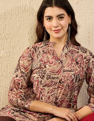 Women maroon silk blend floral printed regular top 3