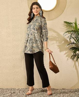Women blue silk blend floral printed regular top 3