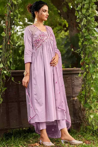 Trendmalls Women's chanderi silk embroidery salwar suit set kurta pant with dupatta