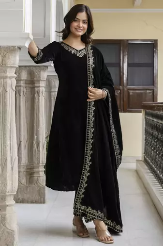 Trendmalls Women's velvet embroidery salwar suit set kurta pant with dupatta