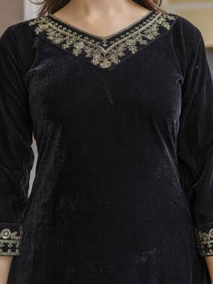 Trendmalls Women's velvet embroidery salwar suit set kurta pant with dupatta 7
