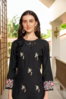 Black hand embroidery art silk straight cut kurta & pants set 5