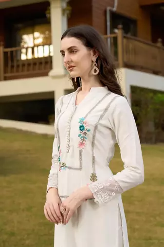 Off-white hand embroidery art silk straight cut kurta &