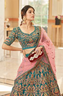 TURQUOISE THREAD ZARI DORI AND SEQUINS EMBROIDEREY WORK VELVET SEMI STITCHED LEHENGA CHOLI 3
