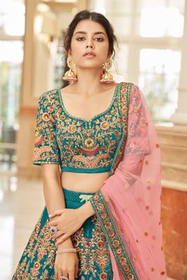 TURQUOISE THREAD ZARI DORI AND SEQUINS EMBROIDEREY WORK VELVET SEMI STITCHED LEHENGA CHOLI 4