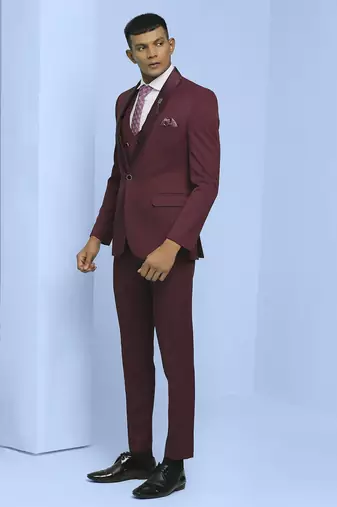 Wine suit with detachable lapel and reversible waistcoat