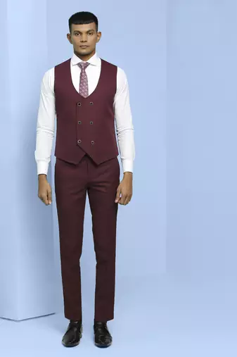 Wine suit with detachable lapel and reversible waistcoat