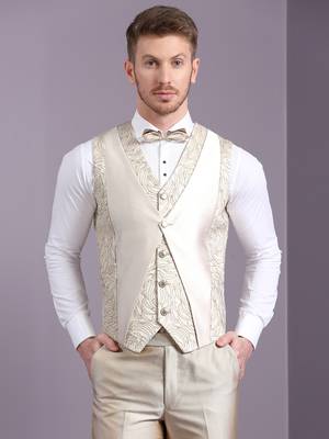 Cream suit with golden thread work 4