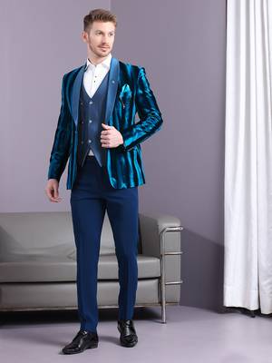 Electric blue stripe pattern velvet suit 3