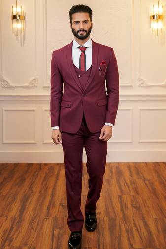 Red tuxedo with black detachable lapel and dual waistcoats