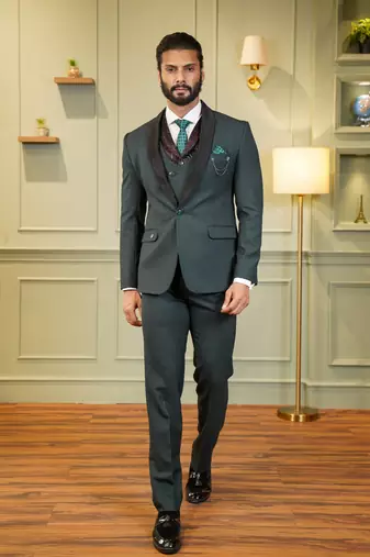 Green tuxedo with black detachable lapel and dual waistcoats