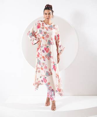 Rukmini ivory kaftan set 1