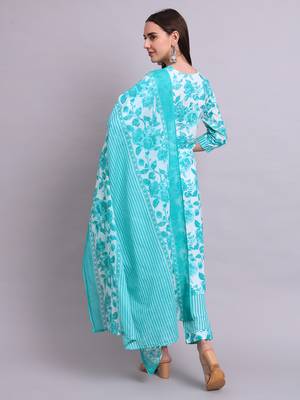 green cotton floral printed & embroidery work kurta with trousers & dupatta set 3