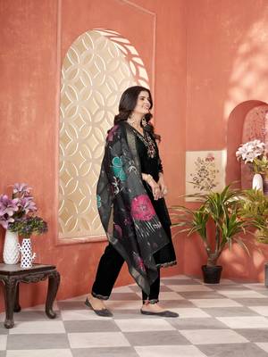 roman silk embroidery with hand work black kurta set 3