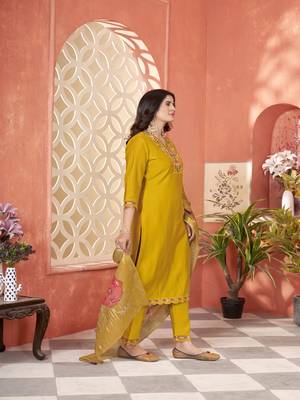 roman silk embroidery with hand work mustard kurta set 4