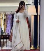 Off white Lucknowi EMBROIDERY Work SUIT SET 
