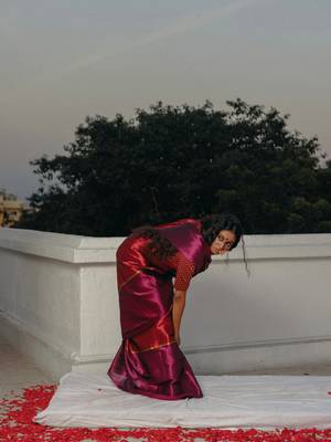 Huts and looms red and purple handloom tissue saree 2