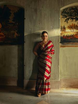 Huts and looms multicolour striped handloom tissue saree 2