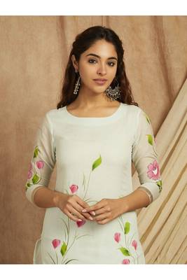 Green hand painted long cotton kurta set 2