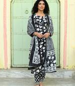 Black floral printed regular pure cotton kurta with trousers & with dupatta
