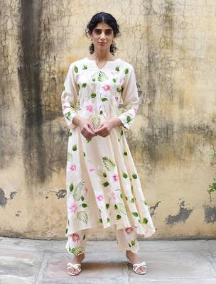 Cream floral printed regular pure cotton kurta with trousers 1
