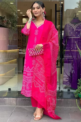 Pink french crepe printed kurta pant set