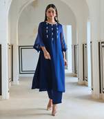 Bell sleeve yoke floral butti embroidered kurta with pant