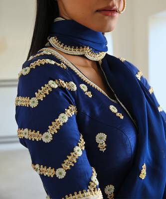 Royal blue scallop embroidered saree with raglan sleeve blouse 5