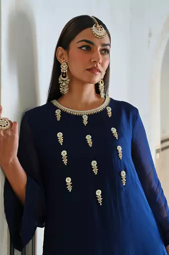 Bell sleeve yoke floral butti embroidered kurta with pant