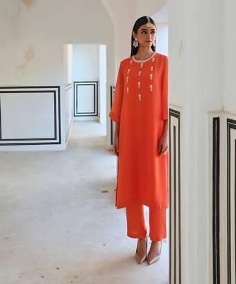 Bell sleeve yoke floral butti embroidered kurta with pants 5