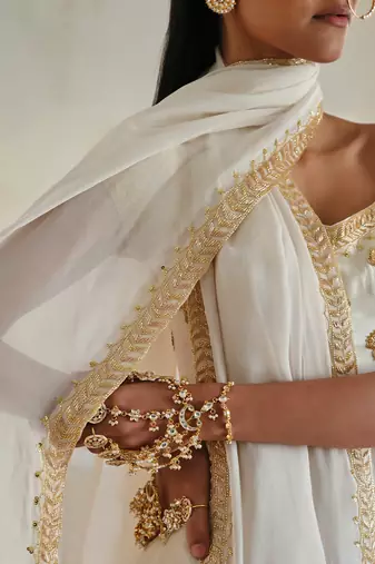 Cap sleeve floral butti embroidered 12 kali anarkali with dupatta