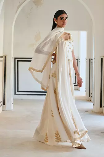 Cap sleeve floral butti embroidered 12 kali anarkali with dupatta
