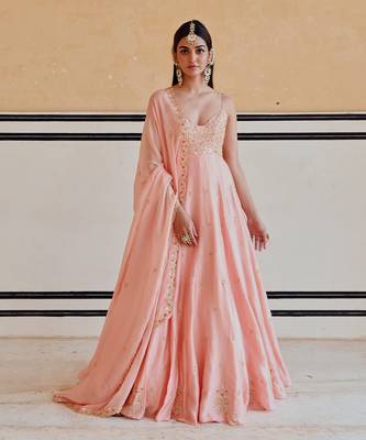 Floral jaal yoke embroidered 16 kali anarkali with dupatta 1