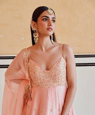 Floral jaal yoke embroidered 16 kali anarkali with dupatta 2