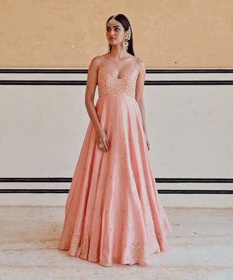 Floral jaal yoke embroidered 16 kali anarkali with dupatta 5