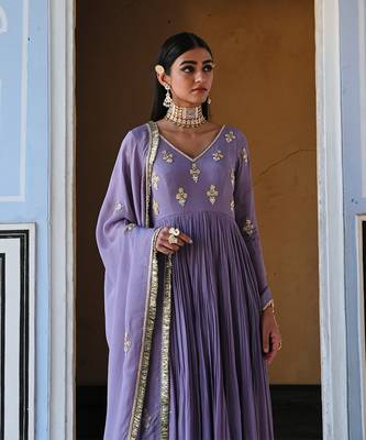 V-neck floral butti embroidered full sleeve anarkali with dupatta 5