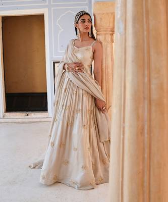 Broad step 3 butti embroidered anarkali with dupatta 3
