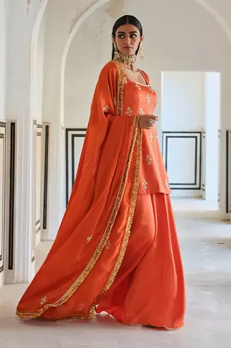 Square neckline floral butti embroidered short kurta with palazzo and dupatta