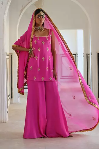 Square neckline floral butti embroidered short kurta with palazzo and dupatta