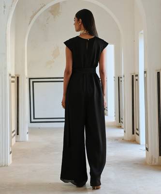 Black big butti embroidered loose jumpsuit 3