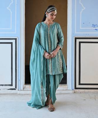Turquoise blue 3/4 th sleeve leaf embroidered short kurta with dhoti and dupatta 1