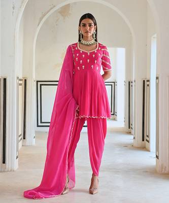 Rose pink raglan sleeve butti embroidered peplum with dhoti and dupatta. 1