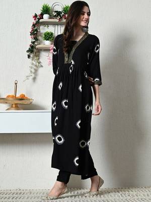 Black women rayon printed aline kurta with palazzo set 4