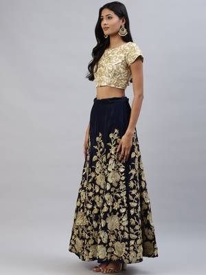 NAVY BLUE ZARI DORI & SEQUINS EMBROIDERED VELVET SEMI STITCHED LEHENGA CHOLI 2