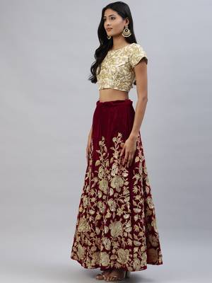 MAROON ZARI DORI & SEQUINS EMBROIDERED VELVET SEMI STITCHED LEHENGA CHOLI 2