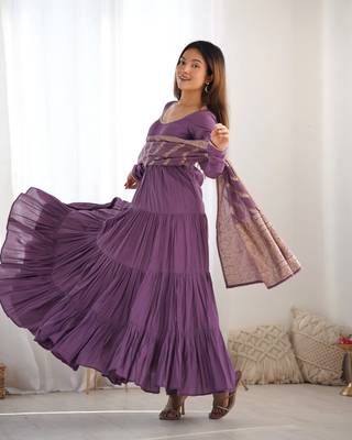 Romansilk Chanderi Fabric Fully Flair Anarkali Gown With Dupatta, Pent 4
