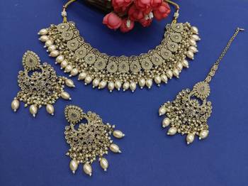 Opulent kundan necklace set - exquisite indian bridal jewelry for weddings & celebrations 1