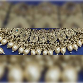 Opulent kundan necklace set - exquisite indian bridal jewelry for weddings & celebrations 3