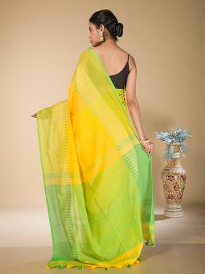 Yellow and Green Narayanpet Cotton saree 4
