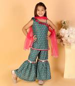Lil drama stylish girls printed kurta sharara with dupatta set- green